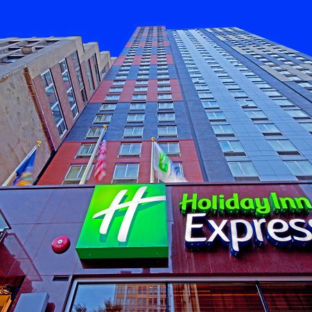 Holiday Inn Express - Times Square, An Ihg Hotel New York Bagian luar foto